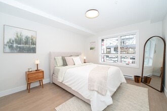 Building Photo - Woodland Place