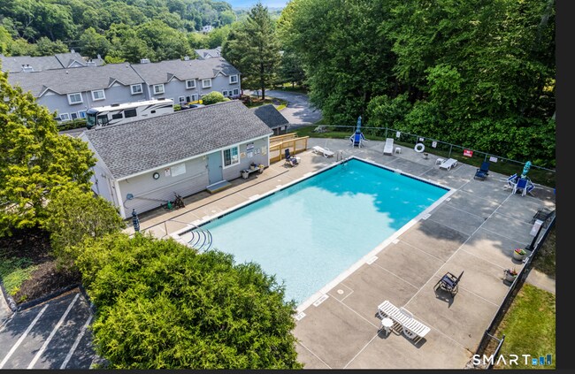 piscina comunitaria - 310 Boston Post Rd