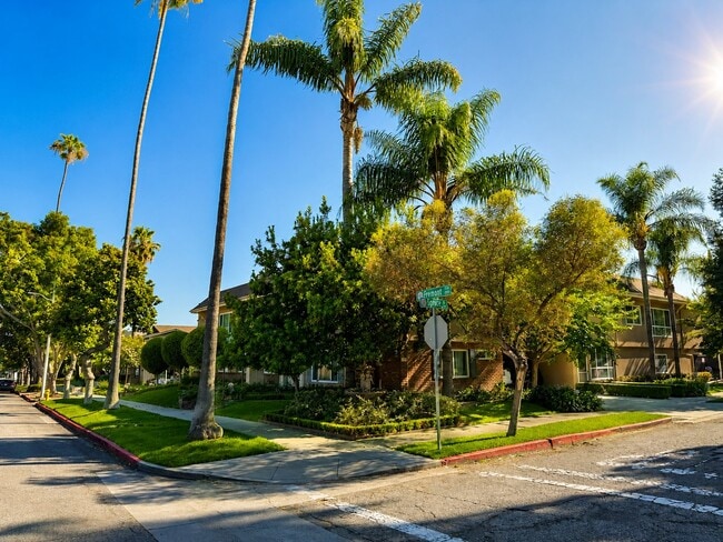 Building Photo - 1807 Fremont Ave