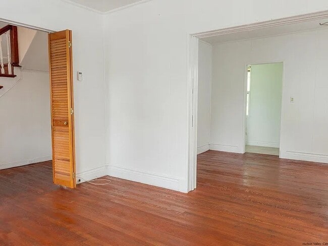 Building Photo - 2 Bedroom Single-Family Home, Newburgh