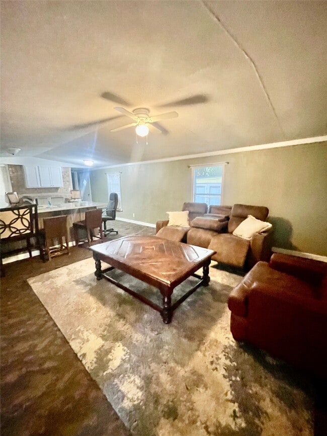 Building Photo - 625 Golden Bend Dr