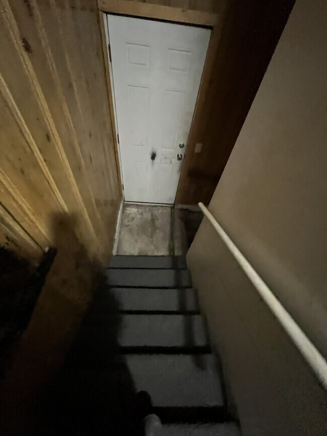 Foto del edificio - 13841 Forest Ave