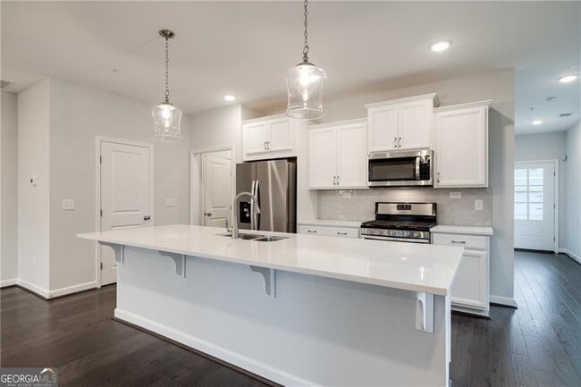 Building Photo - 1095 Lawanna Dr