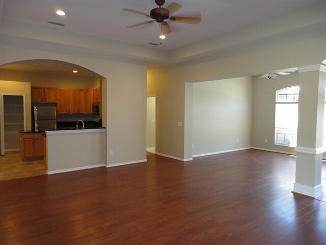 Building Photo - 605 Crystal Clear Lane