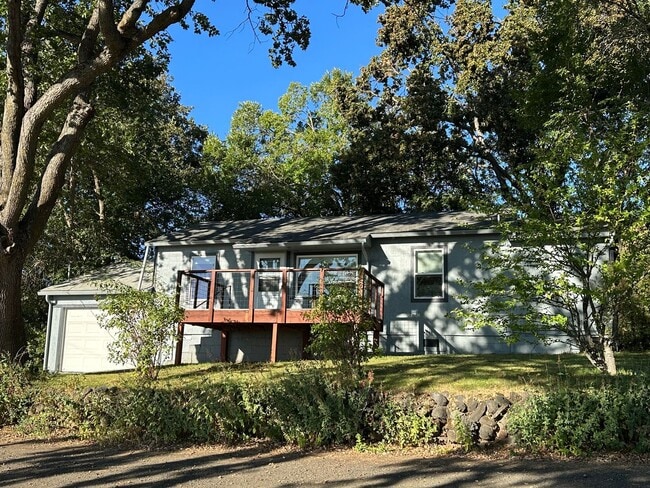 Building Photo - Private 1 Bedroom | 1 Bath Home in The Dalles