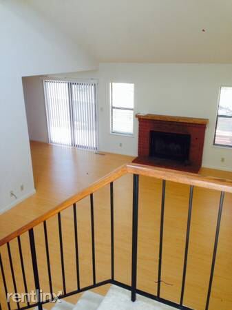 Foto del edificio - 3 br, 2.5 bath Townhome - 3520 Broadview Ct