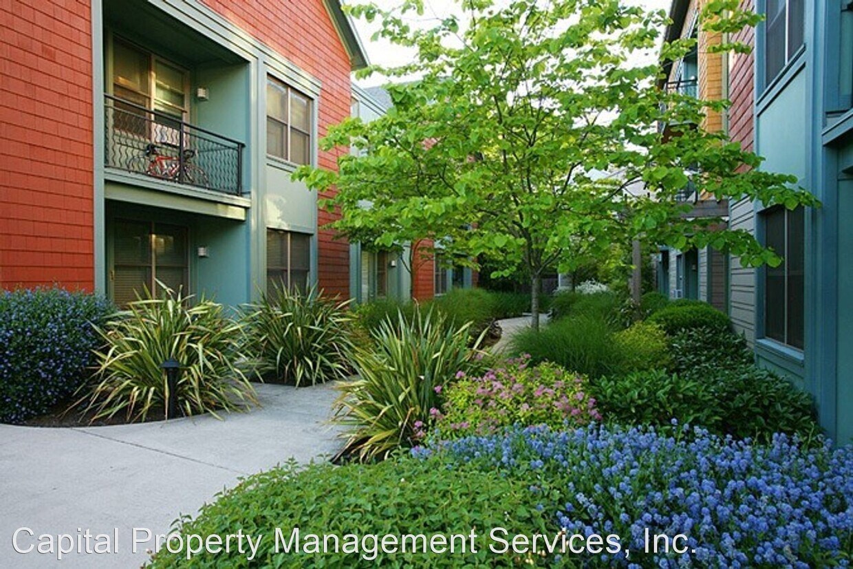 Foto principal - 3535 SW Corbett Ave