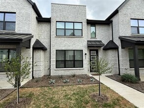 Building Photo - 12895 Raven Wy