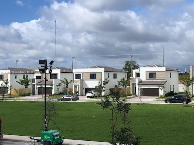 Foto del edificio - 20953 NE 2nd Pl
