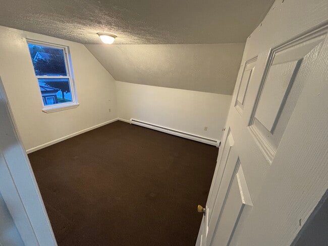 Building Photo - 53 N Elm St