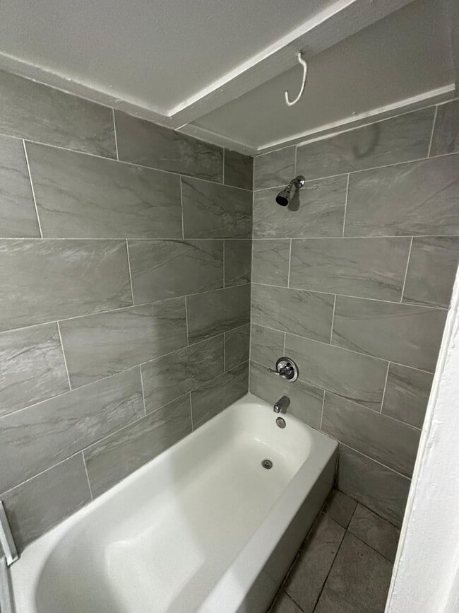 Foto del edificio - Fully Renovated 1/1 -Single Family  Ready to Move In!