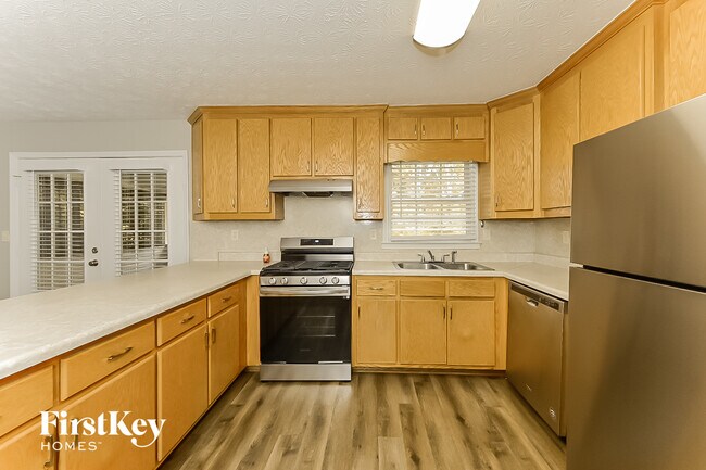 Building Photo - 128 Bryant St