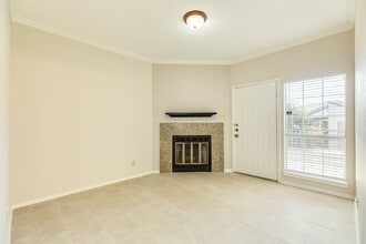 Building Photo - 921 Marine Dr