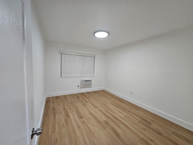 Foto del edificio - 631 NE 72nd Terrace
