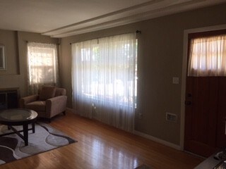 Living Room - 1404 Alameda Ave