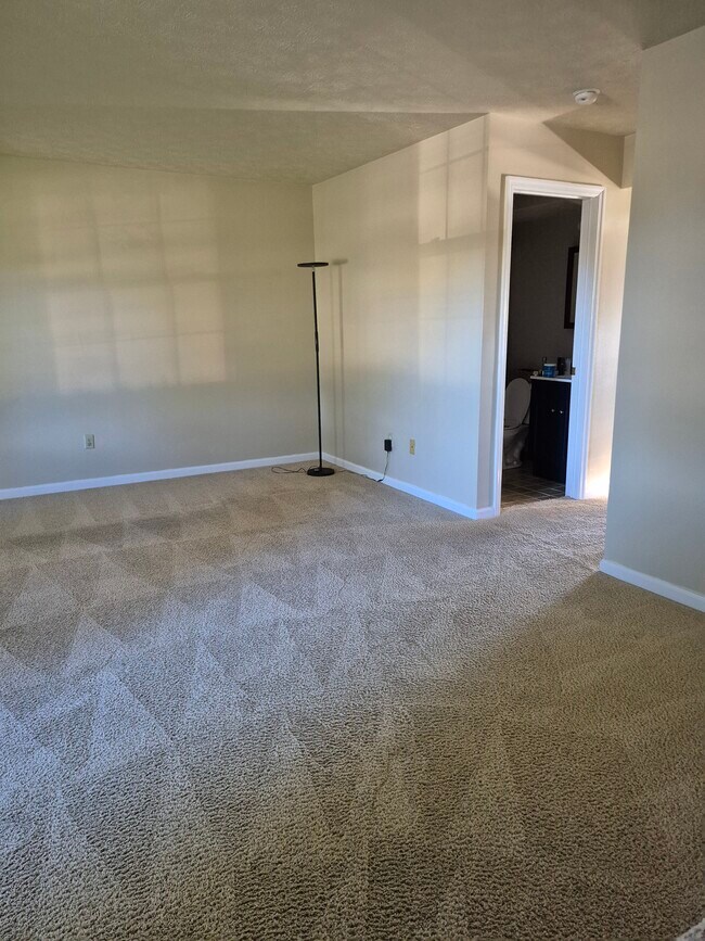 Foto del edificio - 991 Charlie Norris Rd