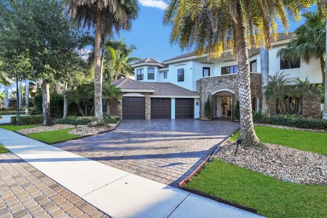 Foto del edificio - 10703 Versailles Blvd