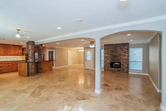 Building Photo - 7902 Beaufort Dr