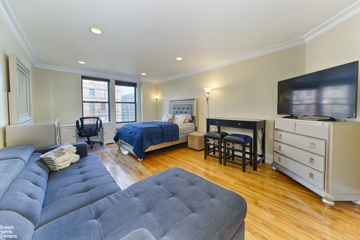 2098 Frederick Douglass Blvd Unit 3K, New York, NY 10026 Room for
