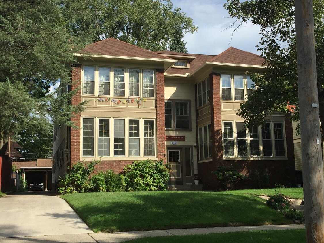 Primary Photo - 2486 Robinwood Ave