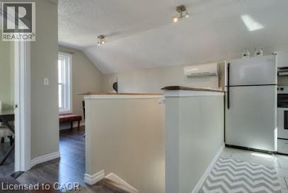 Building Photo - 55 Chapel St