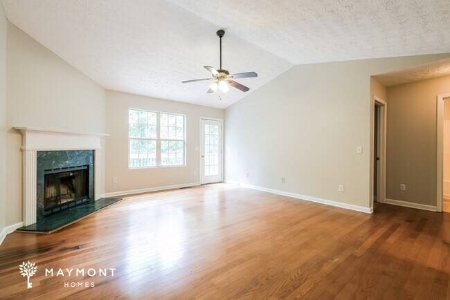Foto del edificio - 1422 Elliotts Ln