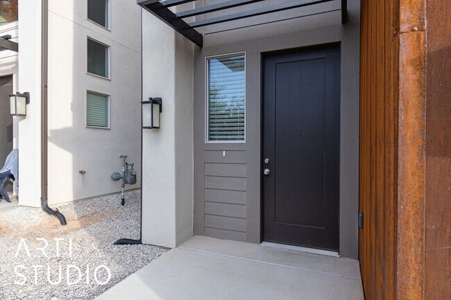 Foto del edificio - 3156 E Sky Rim Wy
