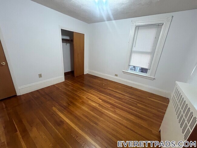 Building Photo - 42 Mansfield St
