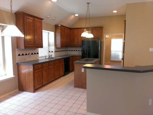 Building Photo - 312 Windridge Drive