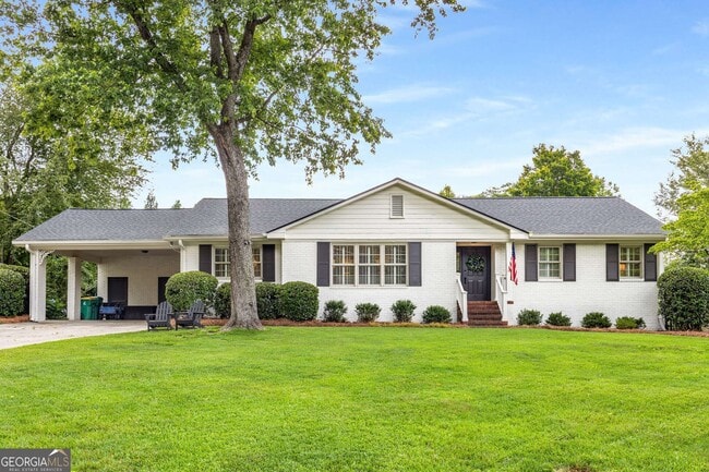 Building Photo - 5875 Pine Brook Rd NE