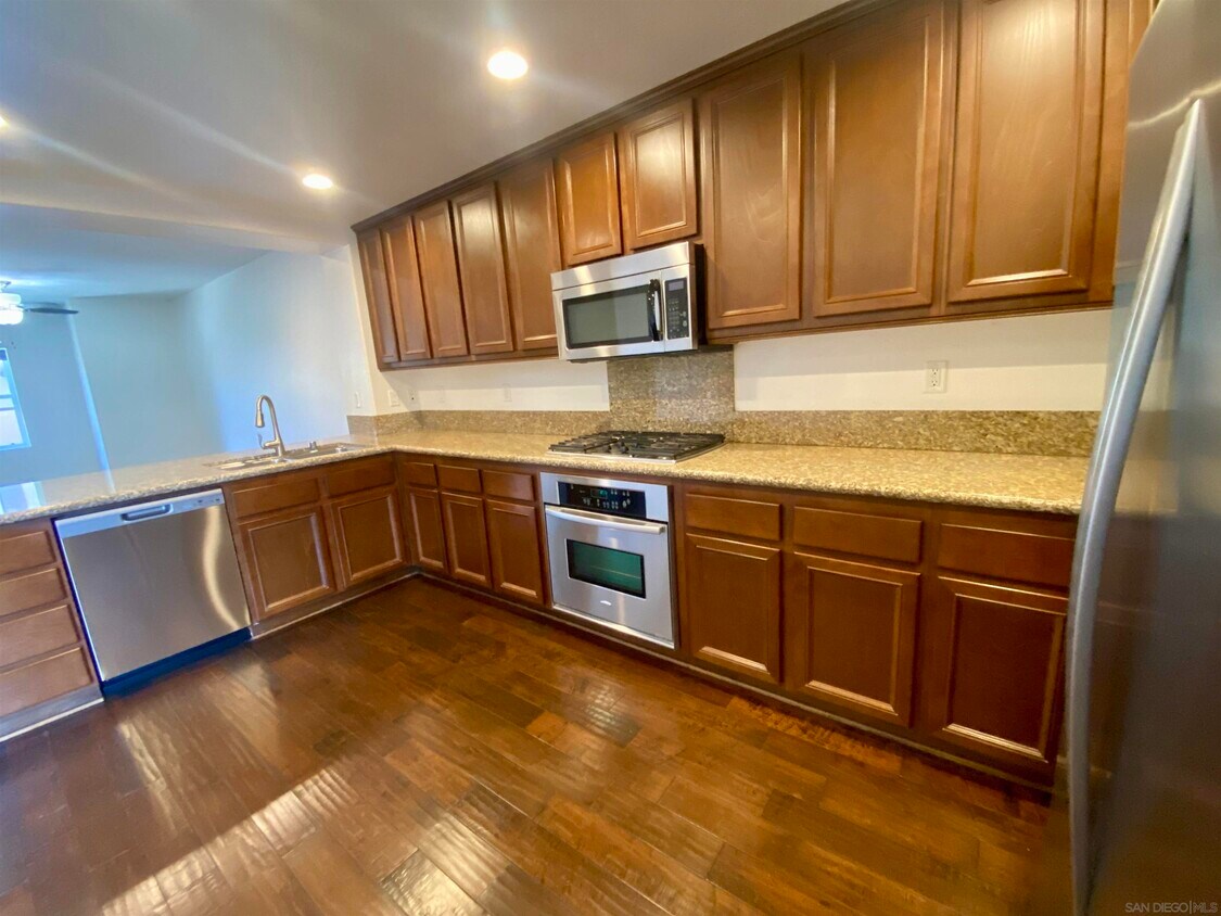 Foto principal - 17009 Avenida Visalia