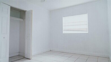 Building Photo - 6320 SW 10th Ct Building Photo - 6320 SW 10th Ct