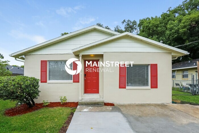 Foto principal - 3 Bedroom Pet-Friendly Home in ORLANDO, FL...