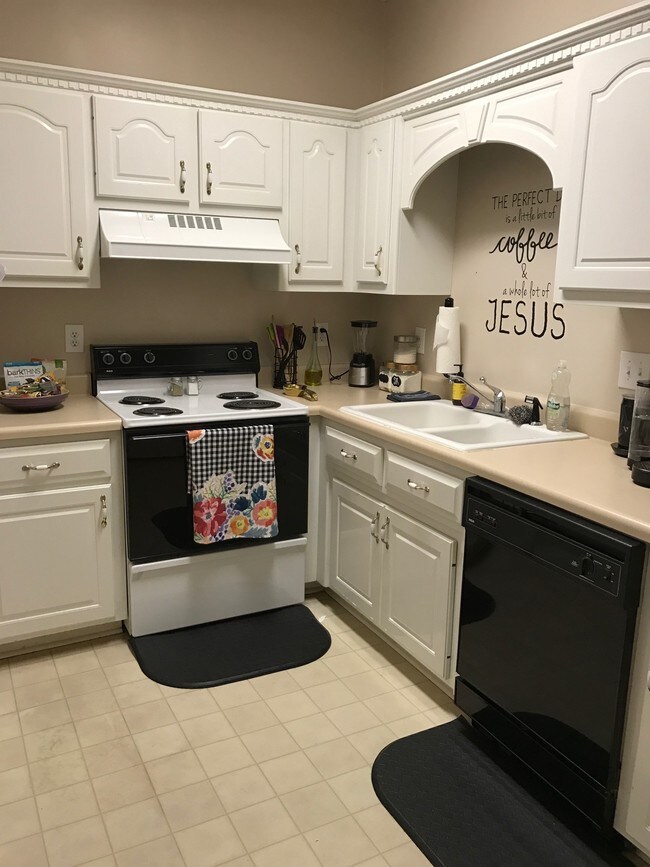 Foto del edificio - 313 E Lampkin St