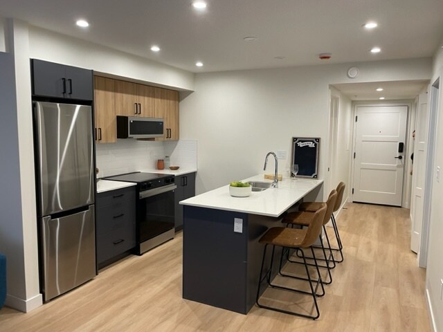 Building Photo - 8615-8108 108 St NW