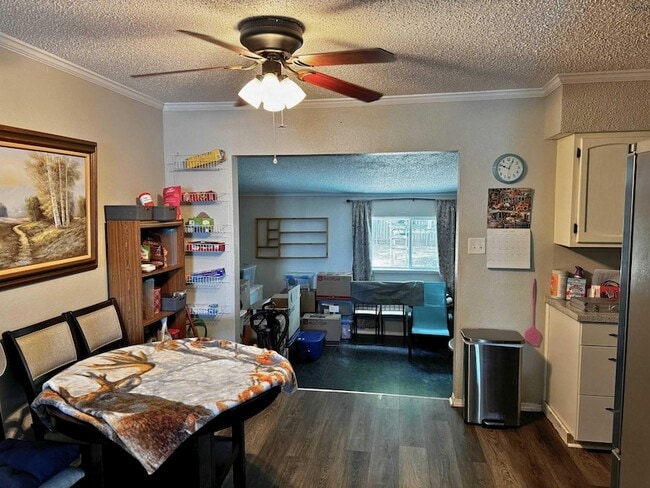 Building Photo - 1609 Sunnyside Ln