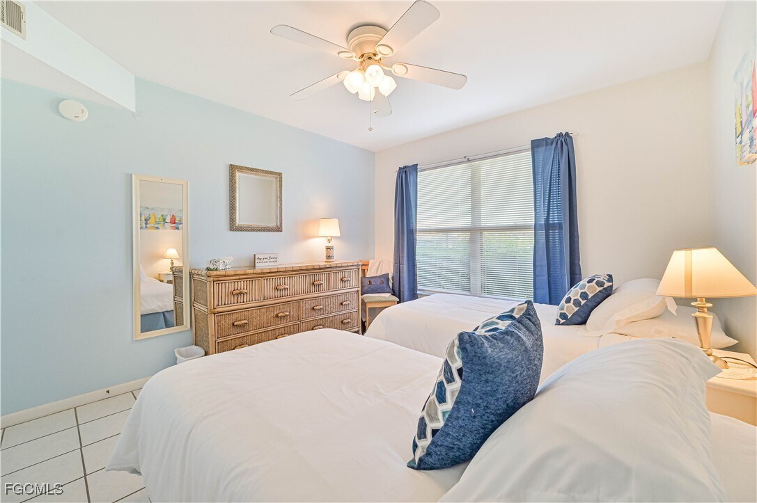 Building Photo - 1936 Beach Pkwy