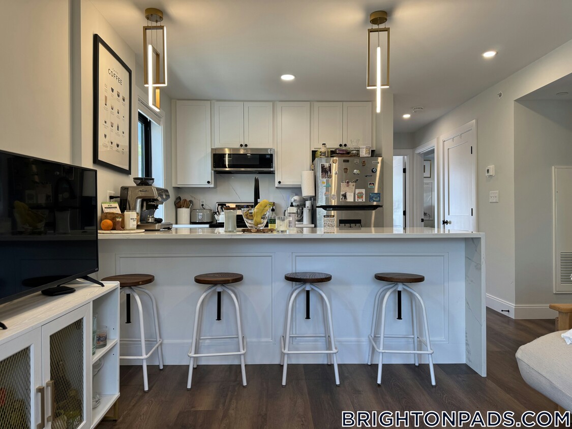 Foto principal - 35 Hunnewell Ave