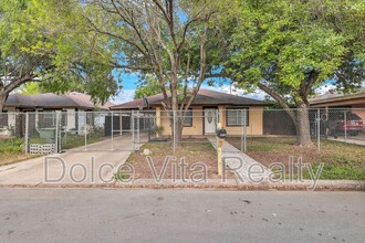 Building Photo - 1329 Shufford St
