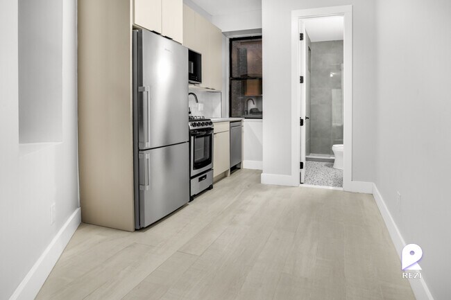 Foto del edificio - 309 E 91st St