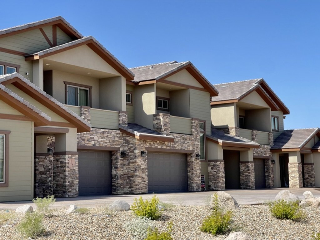 Foto principal - Huge Townhouse In Laughlin Ranch The Pinna...