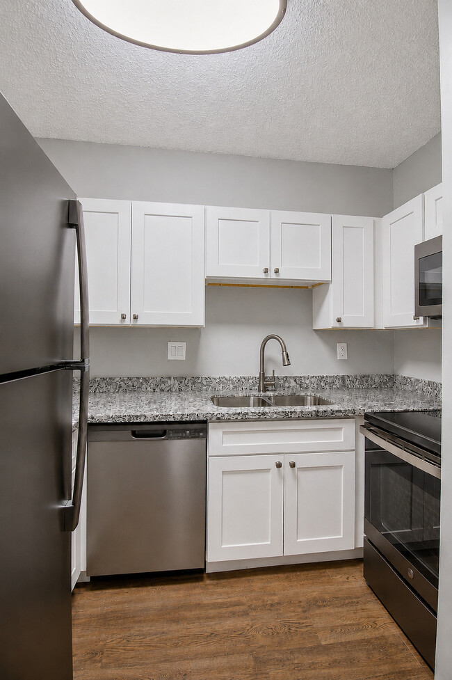 Kitchen - Clear Lake Place