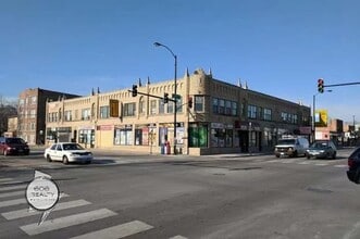 Building Photo - 3150 N Laramie Ave