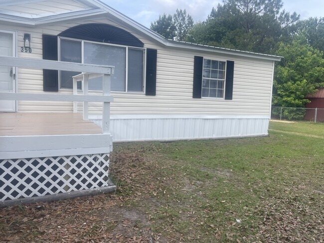 Building Photo - 350 Mockingbird Dr