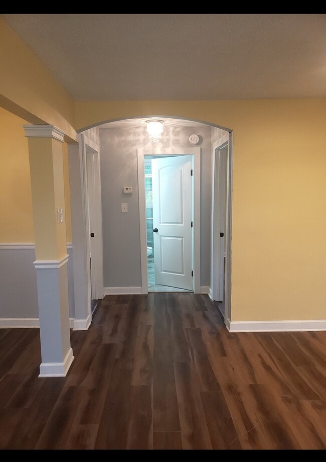 Foto del edificio - 1245 Lynwyn Ln SE