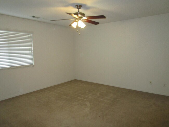 Building Photo - 1272 Hoover Way