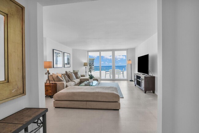 Foto del edificio - 550 S Ocean Blvd