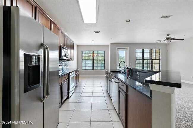 Foto del edificio - 115 Tidecrest Pkwy