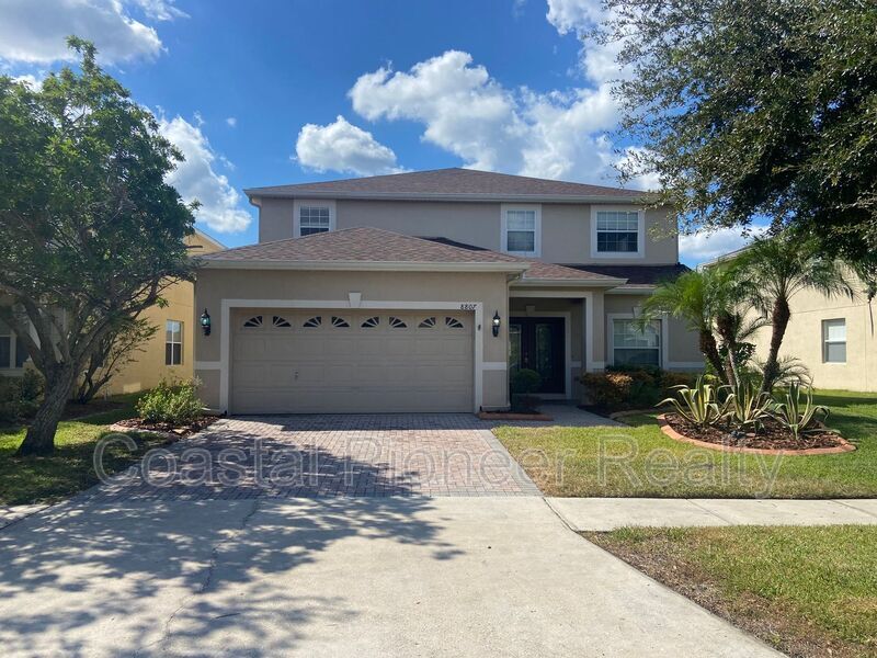Foto principal - 8807 Cameron Crest Dr