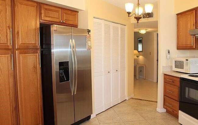 Foto del edificio - 5900 Bahia Del Mar Cir N